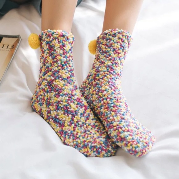 3 for $20 NWT Cozy Yellow Cupcake Socks - Picture 7 of 7